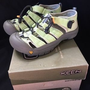 Youth Keen sandals